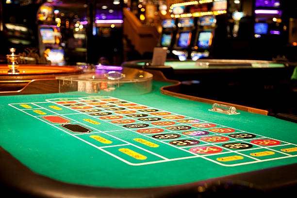slotplus777 VIP tier progression showing tier levels, cashback rates, and exclusive Live Dealer perks