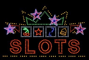 Weekly promotion calendar showing cashback rates and market opening schedule on slotplus777